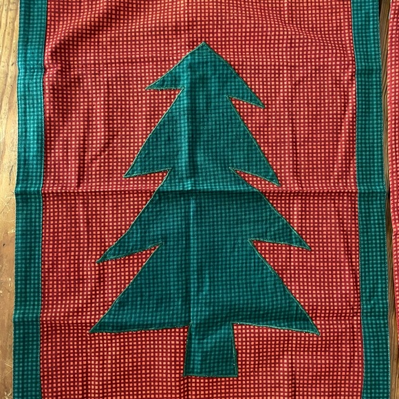 Crate & Barrel Tree Towels - Picture 3 of 6